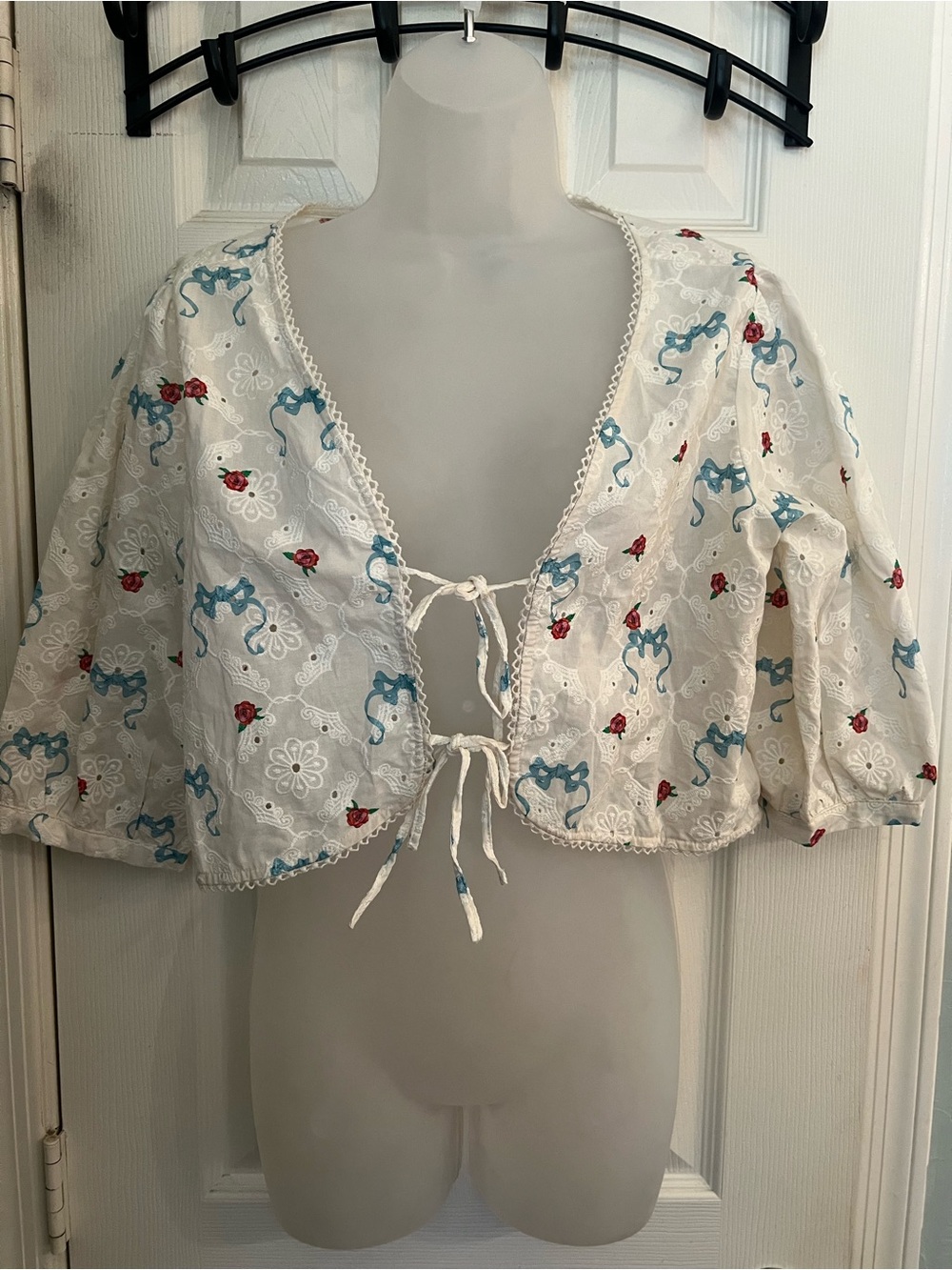 Agua Bendita Salem cherish crop top medium